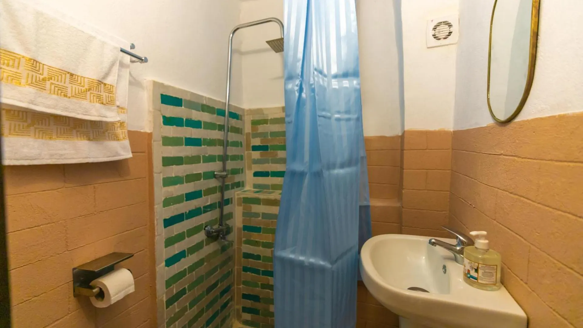 Riad Jnan Fes Guest house